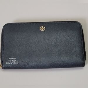 Tory Burch Black Zippy Wallet